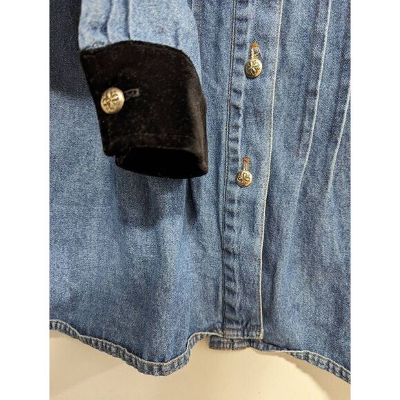 Coldwater Creek denim shacket with velvet cuffs size Large - Picture 3 of 6
